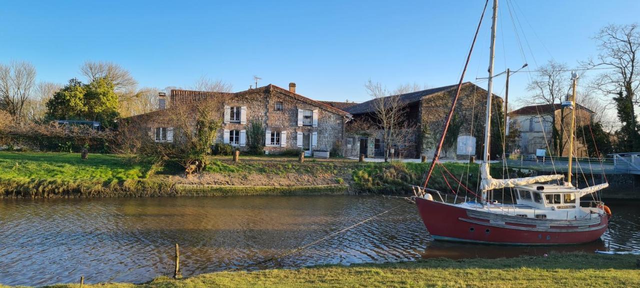 Domaine Des Pres De Joussac - Protocole Sanitaire Strict Jau-Dignac-et-Loirac Exterior foto