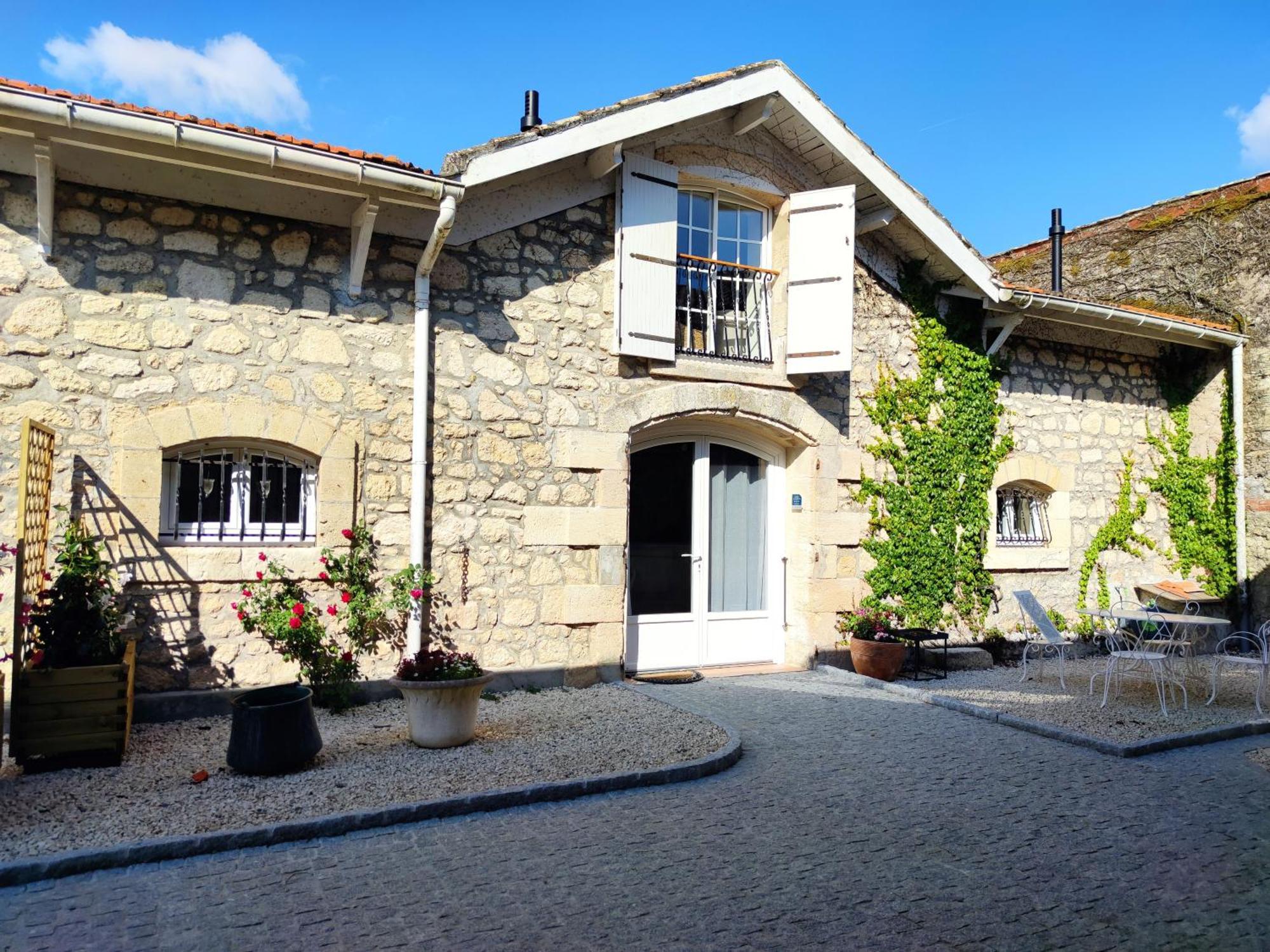Domaine Des Pres De Joussac - Protocole Sanitaire Strict Jau-Dignac-et-Loirac Exterior foto