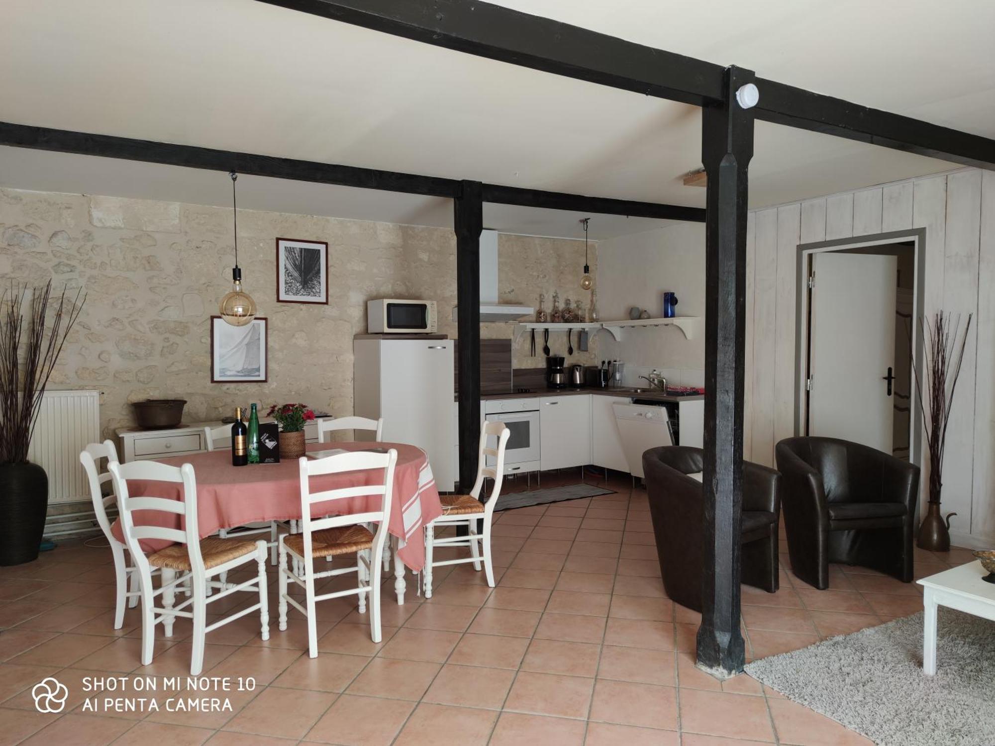 Domaine Des Pres De Joussac - Protocole Sanitaire Strict Jau-Dignac-et-Loirac Exterior foto